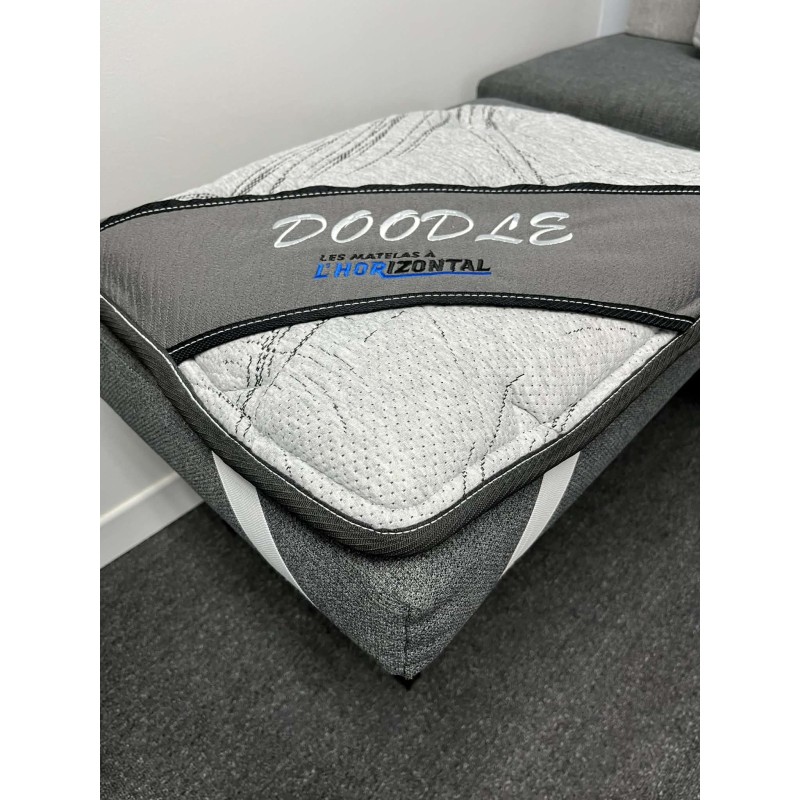 Sur matelas Doodle